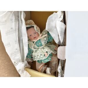 Danielle Model 92031 Ashton Drake Galleries Yolanda Bello Porcelain Doll 1991